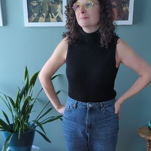 Black Sleeveless Turtleneck Top